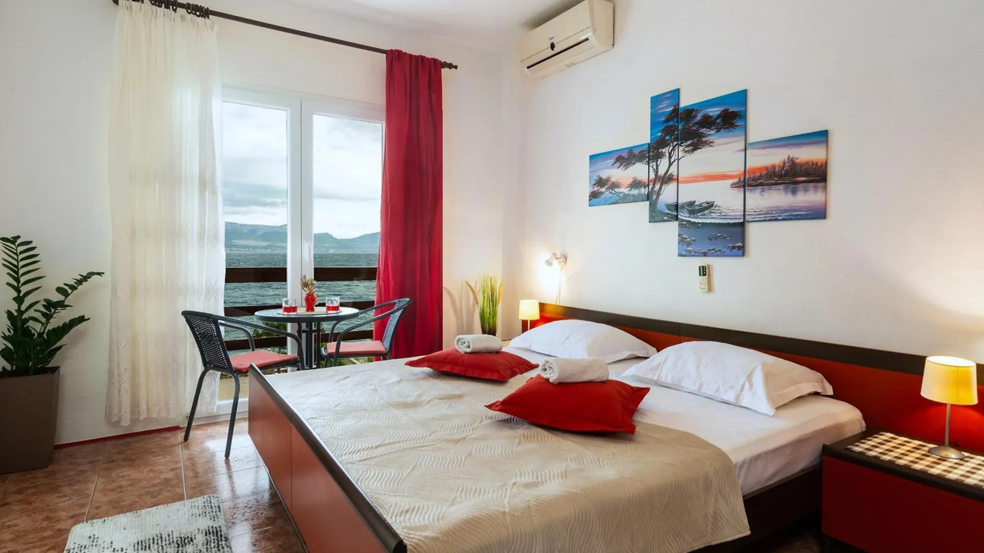 Beachfront Villa Ciovka Slatine