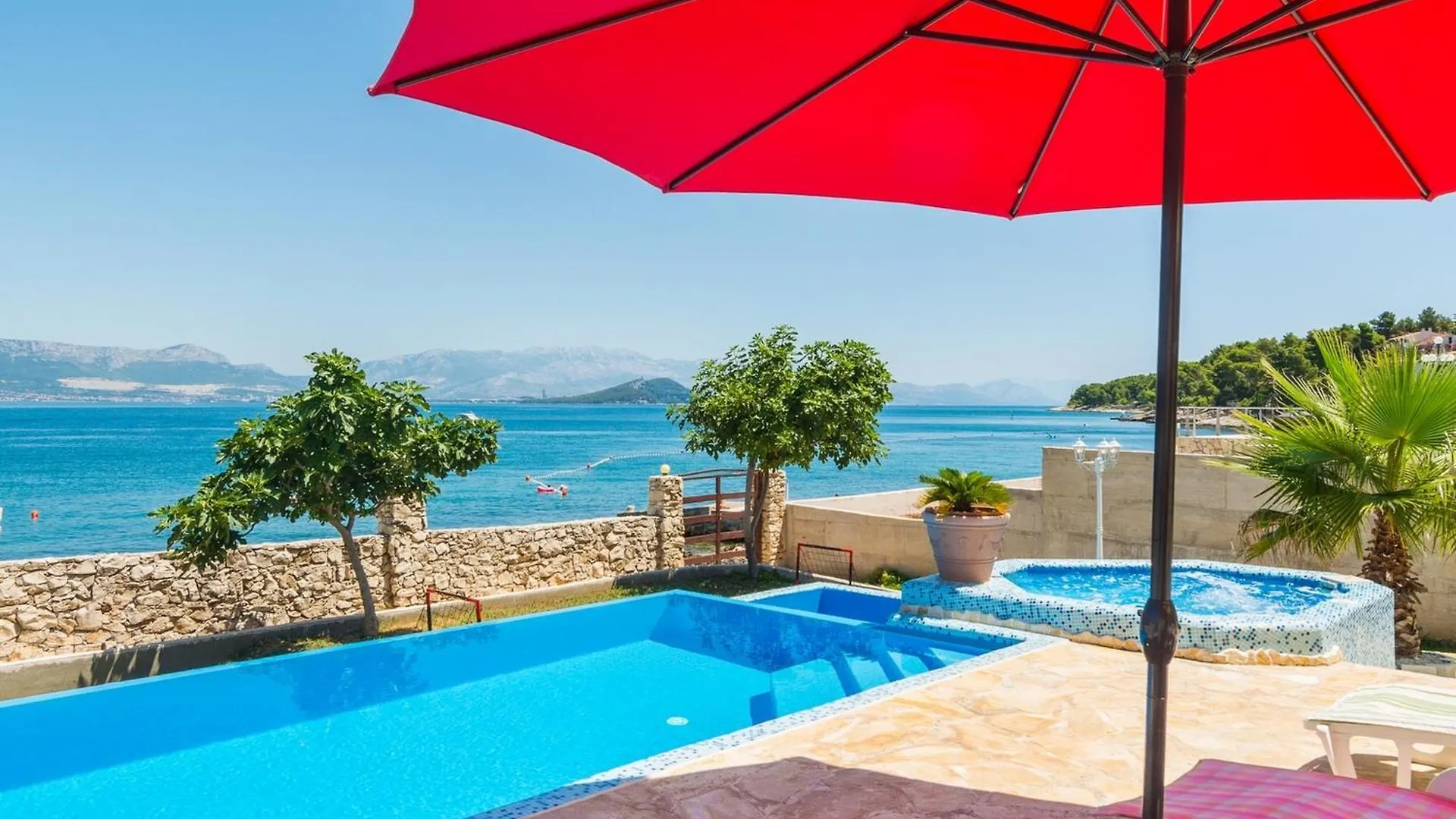 Beachfront Villa Ciovka Slatine