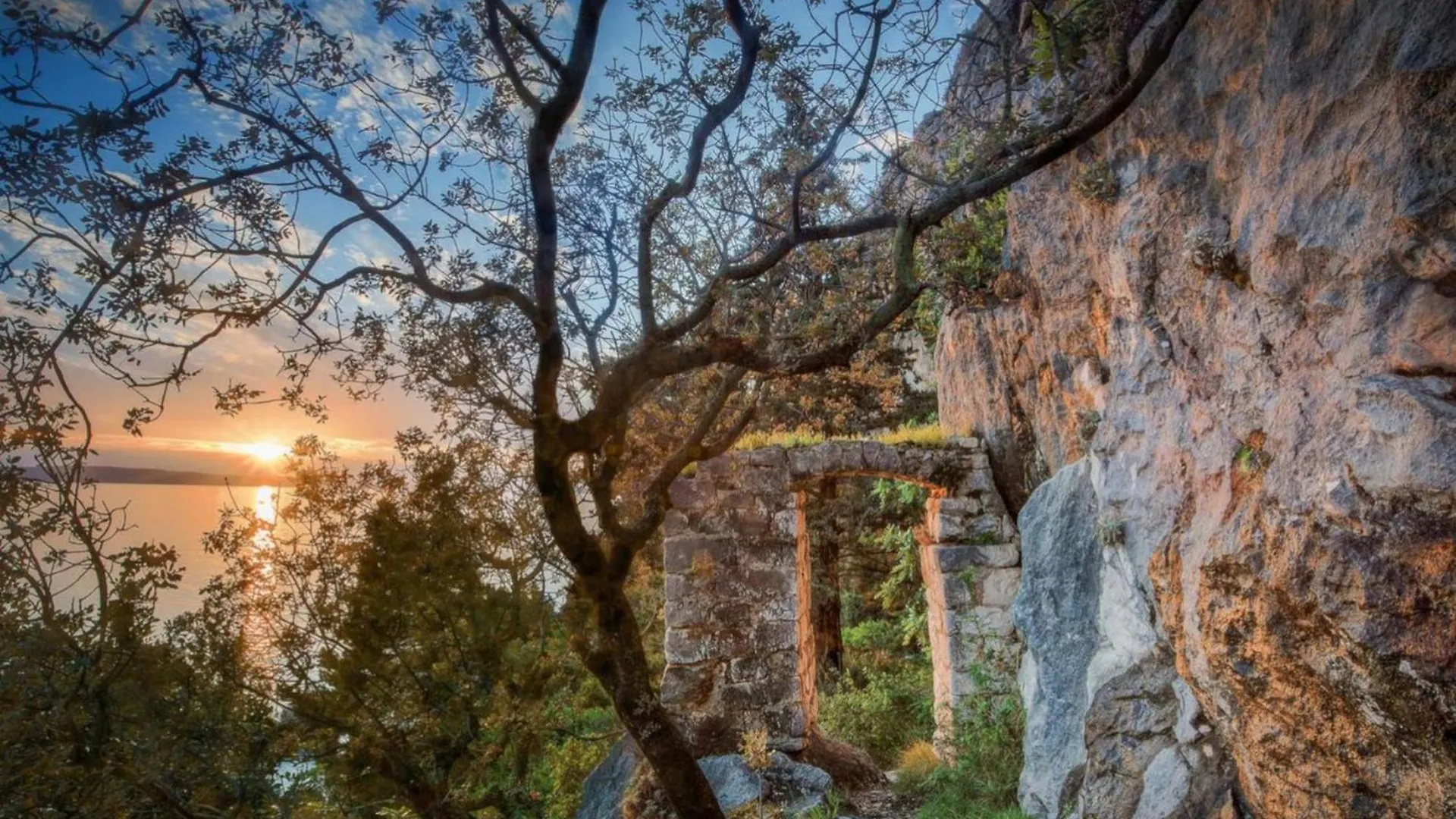 Beachfront Villa Ciovka Slatine Croatia